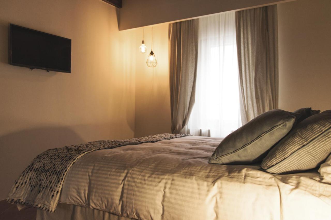 Cece Nove - Sotto L'Arco Bed & Breakfast Рутилиано Екстериор снимка